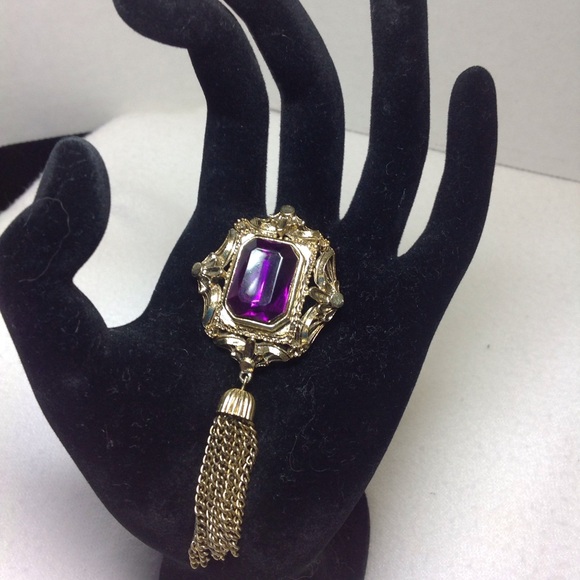 Jewelry - Vintage Purple Stone Brooch
